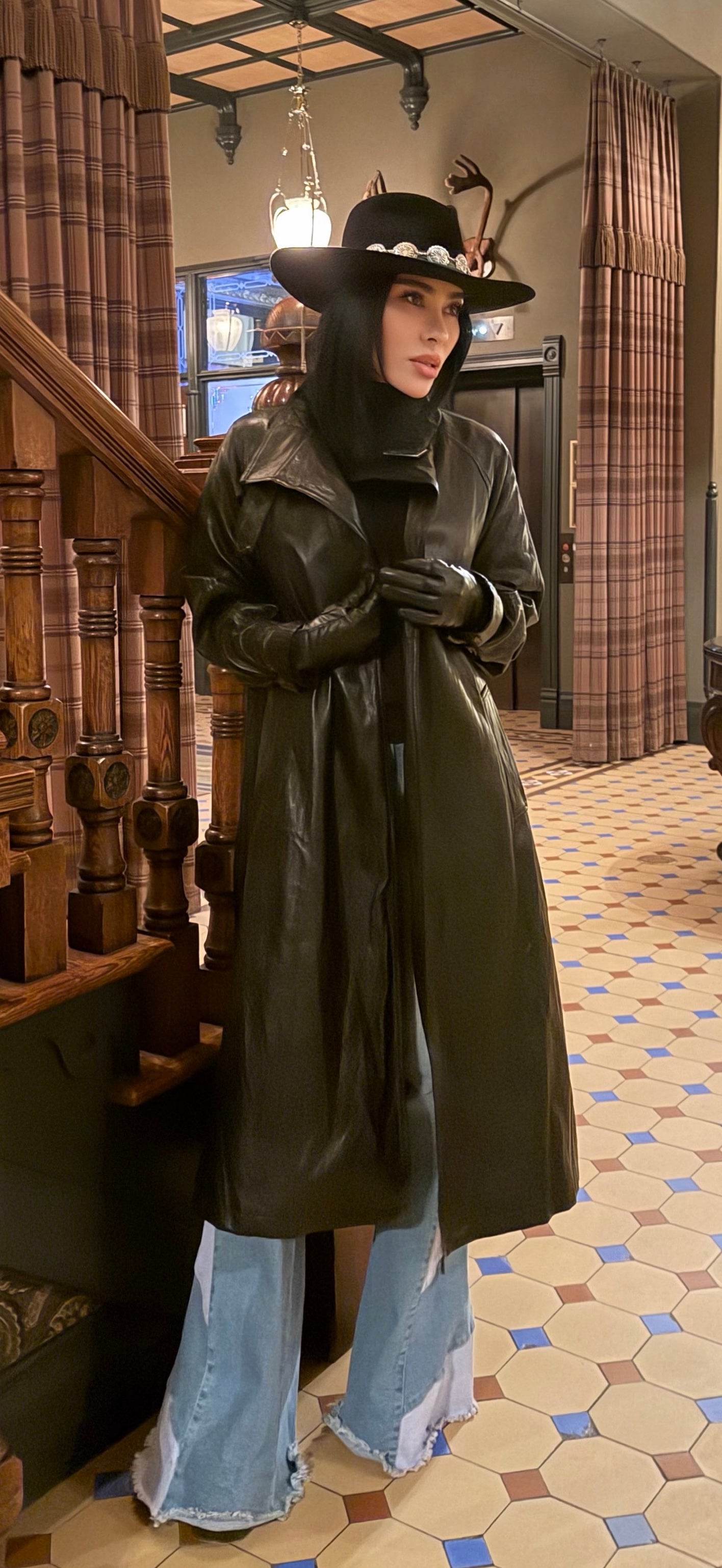 ICONIC LEATHER COAT BLACK